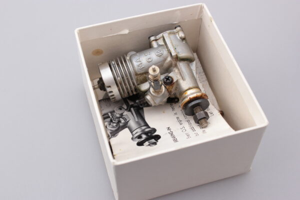 O.S. MAX 10 R/C MOOTTORI - Image 2