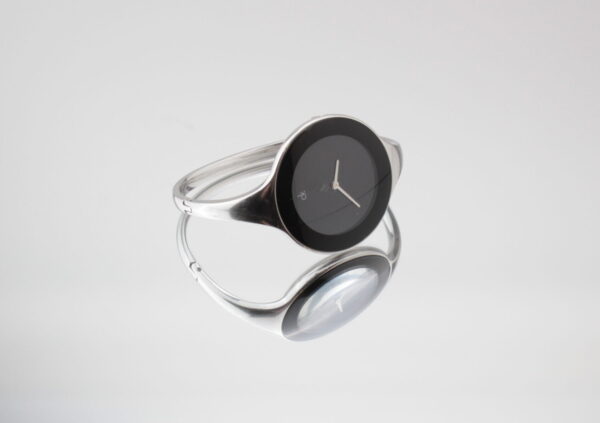 CALVIN KLEIN K28241 NAISTEN RANNEKELLO