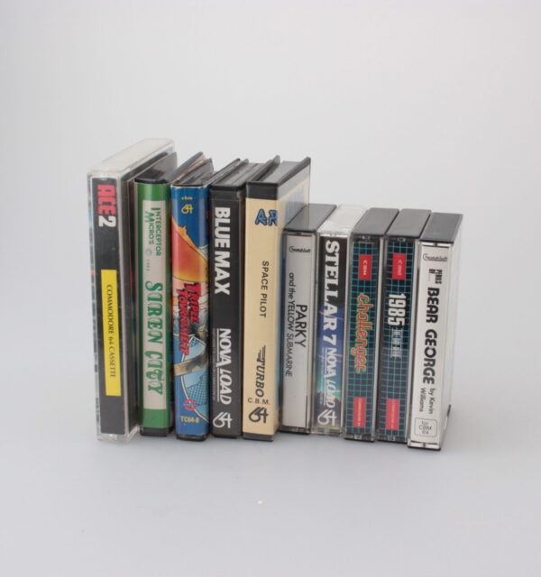 COMMODORE 64 PELIKASETTEJA, 10 KPL