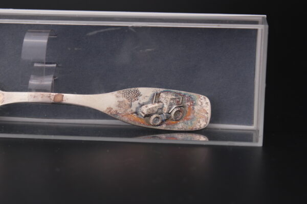 HOPEINEN KUMMILUSIKKA - Image 3