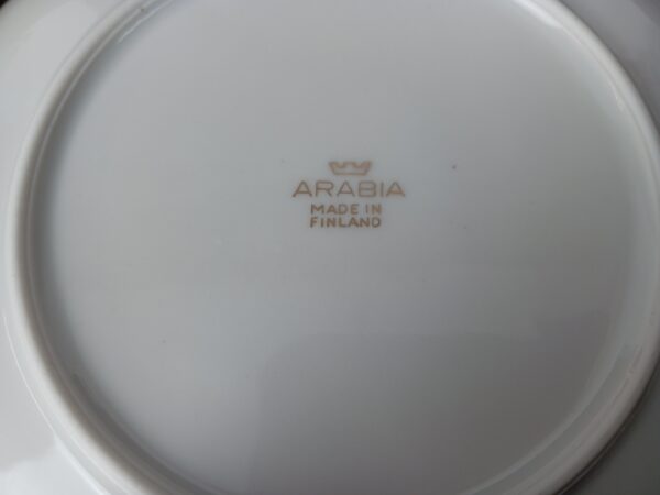 ARABIA KALEVALA KAHVIKUPPI JA LAUTASET - Image 3