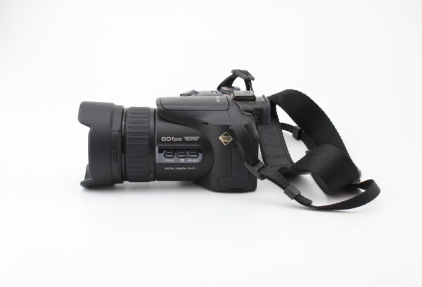 CASIO EXILIM EX-F1 KAMERA - Image 3