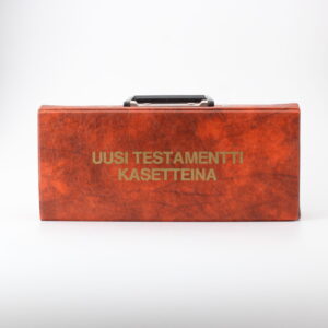 UUSI TESTAMENTTI KASETTEINA