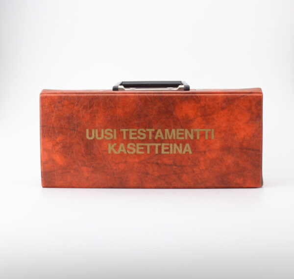 UUSI TESTAMENTTI KASETTEINA