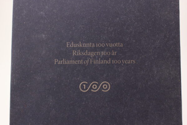 EDUSKUNTA 100 VUOTTA KERÄILYKANSIO - Image 2