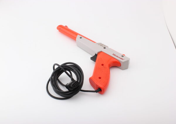 NES ZAPPER -VALOPISTOOLI
