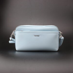 CALVIN KLEIN MUST CAMERA BAG -OLKALAUKKU