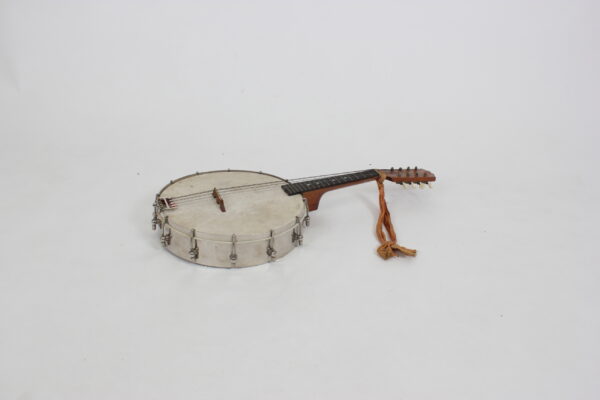 8-KIELINEN BANJO - Image 3