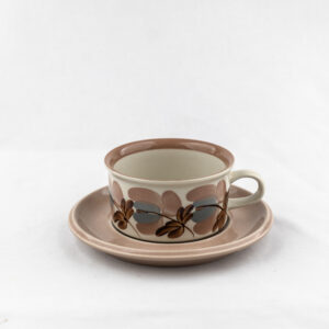 ARABIA KORALLI TEEKUPPI JA TASSI