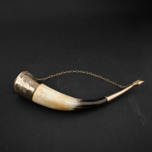 KORISTEELLINEN JUOMASARVI