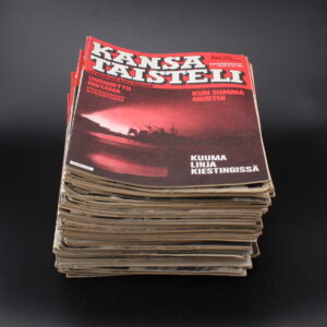 KANSA TAISTELI 1980-1986 LEHTIÄ, 70 KPL