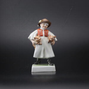 HEREND POIKA JA POSSUT PATSAS