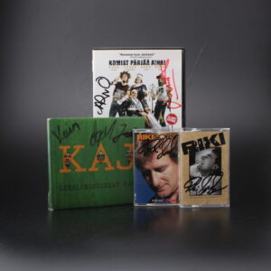 SIGNEERATUT JULKAISUT, 4 KPL