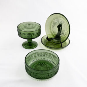 VIHREÄT BAROKKI LAUTASET JA SOKERIKKO