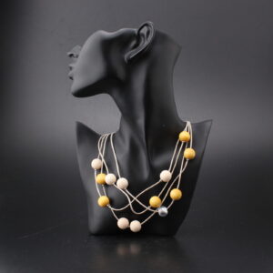 AARIKKA VILKAS KAULAKORU