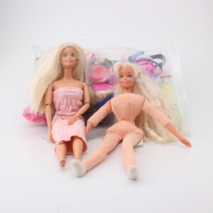 MATTEL INC. 2 BARBIENUKKEA JA TAVARAT