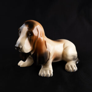 BASSET HOUND KOIRA FIGUURI